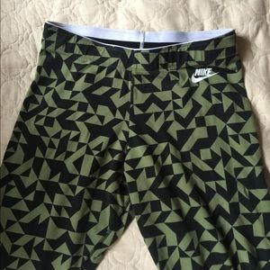NIKE LEGGINGS